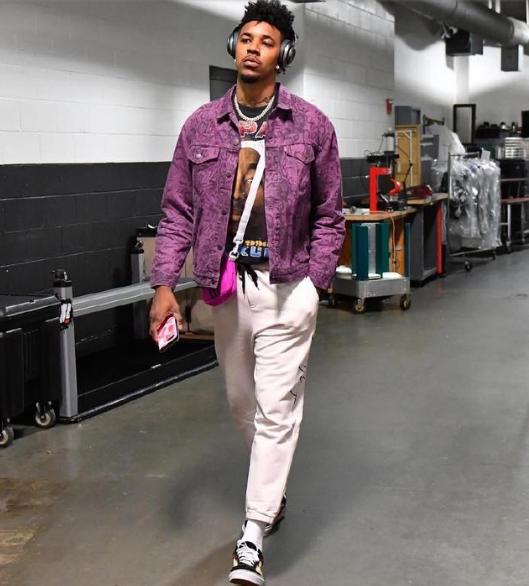 体操新星斩获五金 赛艇健儿破浪夺魁“东莞飞人”卫冕落泪（体操新秀豪取五金 赛艇桨手乘风折桂“东莞飞人”卫冕泪洒赛场）