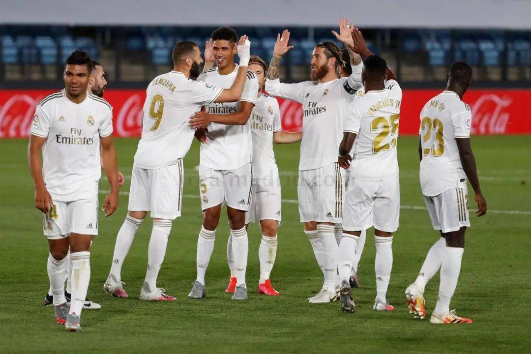 罗马诺：帕拉迪诺已与亚特兰大签约至2027年