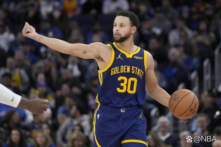 每体：孔德本赛季状态不佳，伊尼戈离队后巴萨防线表现不稳（每体：孔德本季发挥欠佳，伊尼戈离队后巴萨后防起伏明显）