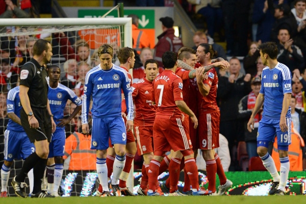 欧冠巅峰对决成主帅保卫战 皇马主场翻身可博胜（欧冠焦点战成帅位保卫战 皇马主场反弹有望胜出）