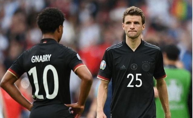 展现出了极 展现出了极